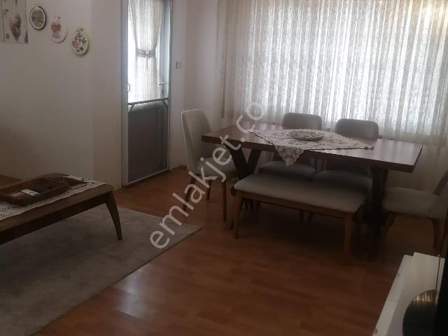 Sahibinden Doğalgazlı Ön Cephe Ara Kat Daire