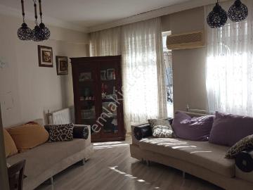 Küçükyalı Caddesi, İzmir, İzmir, İzmir ili, Ege Bölgesi