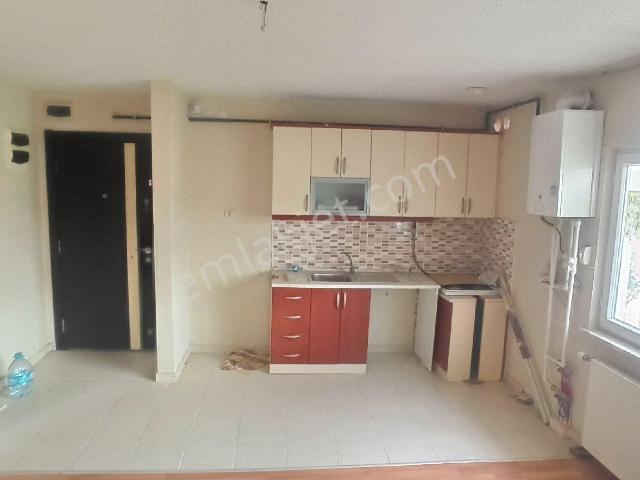 Sahibinden Edirne merkez Kurtuluş Mahallesi Eski Toki'de Hiç Kullanılmamış Satılık 1+1 Daire