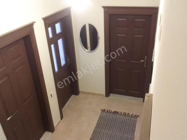 Sahibinden Full Eşyalı Evebeyn Banyolu Sahibinden Merkezde Ana Cadde De Kiralık Tertemiz Daire