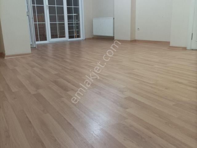 Sahibinden Fındıklı Da Marmara Üniversitesi Karşısı 3+1 135 M2 Ara Kat Masrafsız Daire