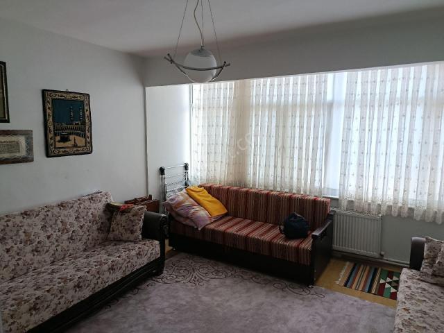 Sahibinden *fiyatı Düştü*merkezi Yerde Çok Temiz Ful Yapılı Ful Eşyalı