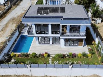 Sahibinden Gümüşyakada Deniz Manzaralı Havuzlu Kaçırılmayacak Villa