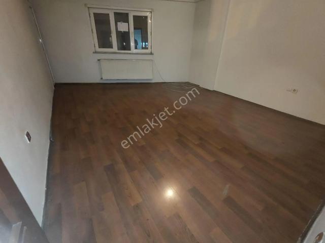 Sahibinden Gürsel Mahallesi 2+1 90m2 Caddeye Yakın Daire