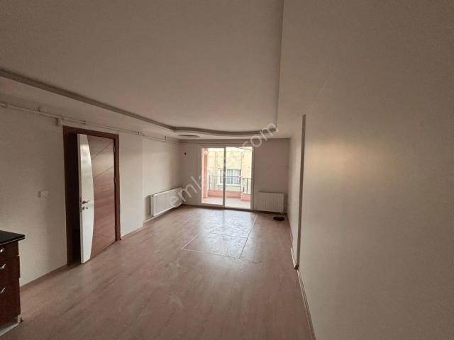 Sahibinden Gaziemir Yeşil Mahallesi'nde Satılık Aydınlık 2+1 Daire