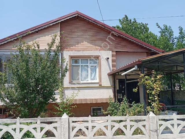 Sahibinden Geyve Tepecikler Mahallesi Eşyalı Müstakil Ev