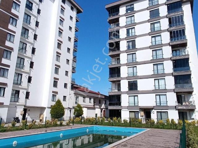 Sahibinden Hastane & Üniversite Yanı Havuzlu Sitede Eşyalı 2+1