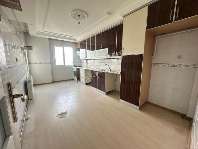 Sahibinden Hayalparkta Doğalgazlı Ankastreli Sahibinden Kiralik 4+1 Daire