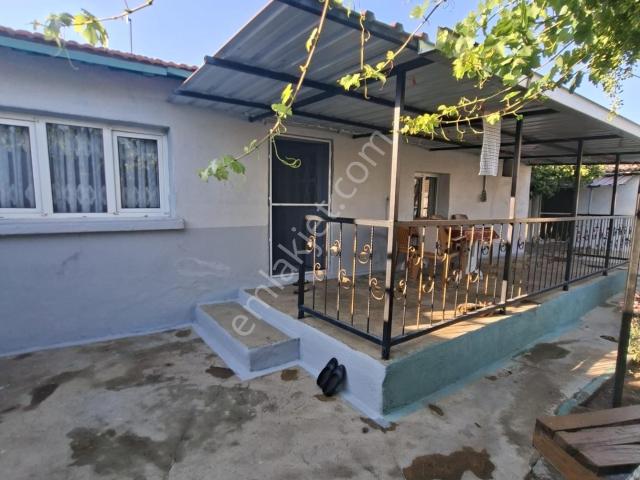 Sahibinden İzmir Bayındırın Çırpı Köyünde Satılık Müstakil Evimiz