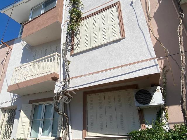 Sahibinden İzmir Karabağlar Yeşilyurt ‘ta Müstakil Duleks