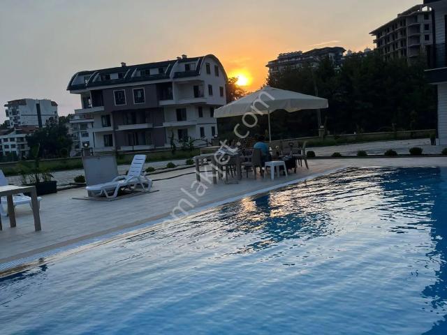 Sahibinden Çift Cepheli Köşe Çatı Dubleks İskanlı Daire
