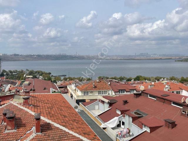 Sahibinden Küçükçekmece Aşık Veysel Caddesi'nde Göl Manzaralı 2+1 • 100 M² • 6. Kat • Balkonlu