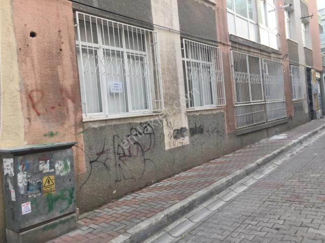 Sahibinden Karşıyaka Aksoy'da 3+1 Giriş Kat Kiralık Daire