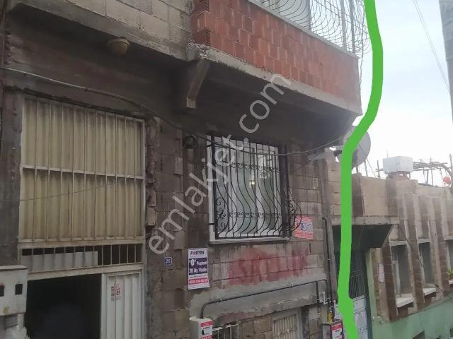 Sahibinden Karşıyaka ' Da 2 Katlı Müstakil Ev
