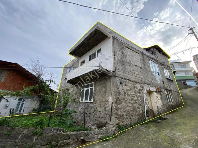 Sahibinden Kaymaklı'da Deniz Manzaralı Müstakil Ev