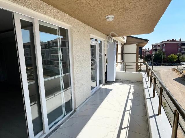 Sahibinden Kiralık Sıfır 2+1 Daire Geniş Balkon Ön Cephe Ebeveyn Banyo