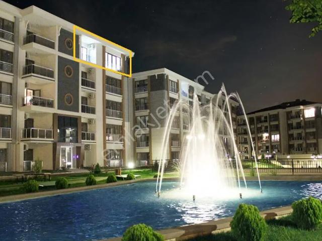 Sahibinden Konakkale West Sitesinde 2+1 havuzlu,k.otoparklı Site İçi