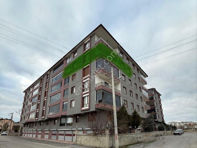 Sahibinden Lüks Site İçerisinde 3+1 Alttan Isıtmalı Ara Kat