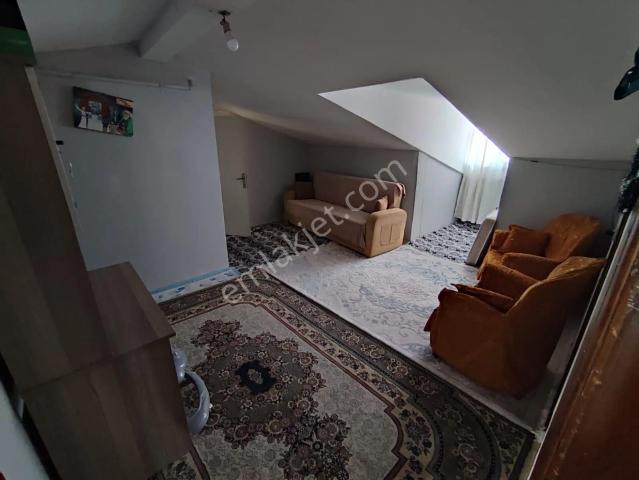 Sahibinden Sultanbeyli De 2+1 Kiralık Çatı Katı Daire