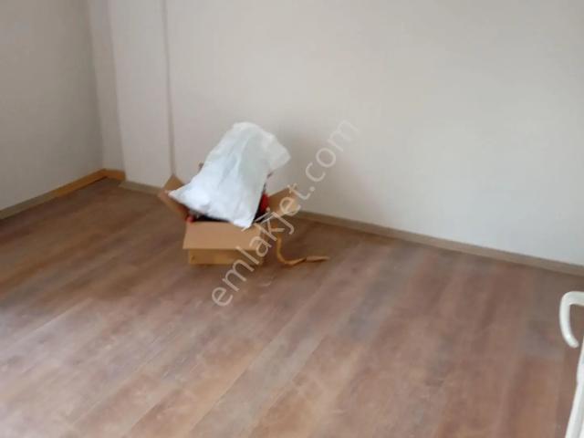 Sahibinden Sahibinden 2+1 3 Cephe Açık Bahçeli Daire Doğalgazla Yenilenmiş Sifir 25000 Tl