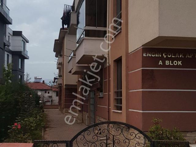 Sahibinden Sahibinden 3+1 140 M2 3 Cepheli Ara Kat Temiz Ferah Kiralık
