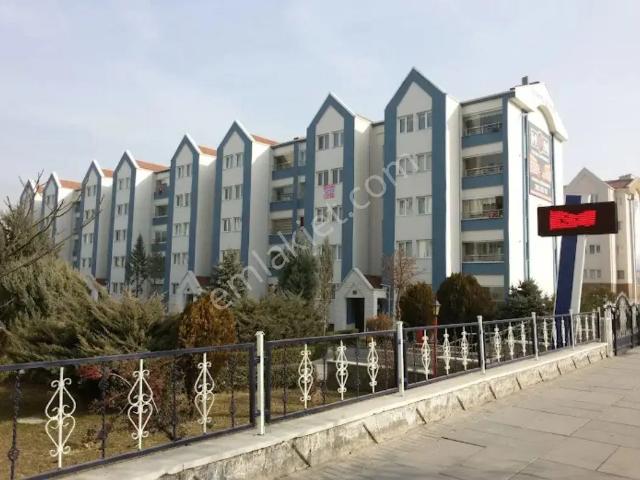 Sahibinden Sahibinden, Bulvarda, Site İçerisinde,ara Katta, Yalıtımlı 3+1