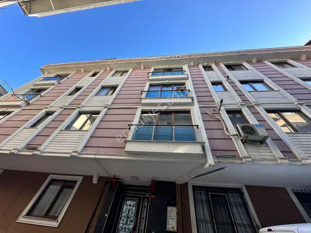 Sahibinden Sahibinden Genç Binada 2+1 Eşyalı Kiralık Daire metro metrobüse 10 Dakika Yürüme Mesafesi