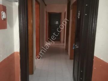 Sahibinden Sahibinden Doğalgazlı 130 M2, 2+1 Daire, 3.katta, Şehir Merkezine Yakın Konumdadır