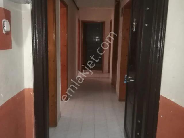 Sahibinden Sahibinden Doğalgazlı 130 M2, 2+1 Daire, 3.katta, Şehir Merkezine Yakın Konumdadır