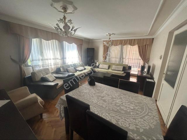 Sahibinden Sahibinden Full Eşyalı Merkezi Konumda Doğal Gazlı