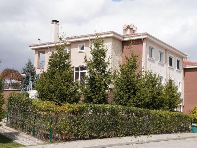 Sahibinden Sahibinden Satılık Yenişehir Konaklarında Havuzlu 5+2 Lüks Villa