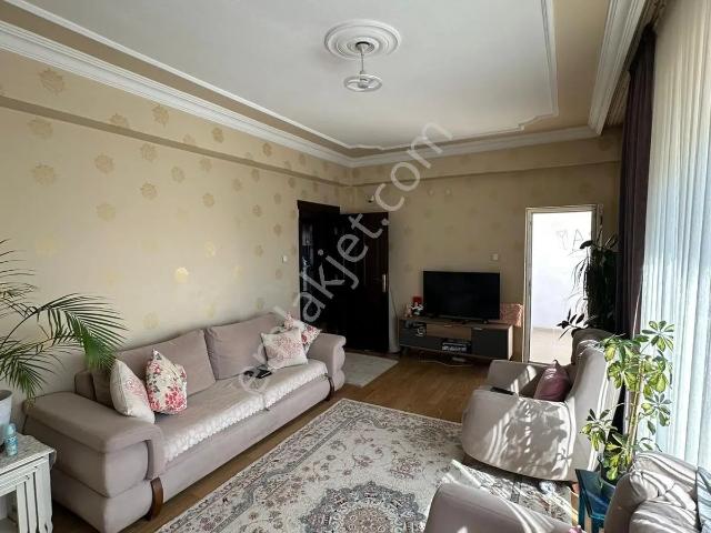 Sahibinden Satılık 200 M2 4+1 Ebeveyn Banyolu Geniş Daire