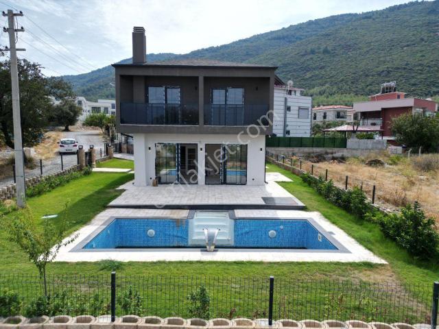 Sahibinden Satılık 5+1 Havuzlu Villa
