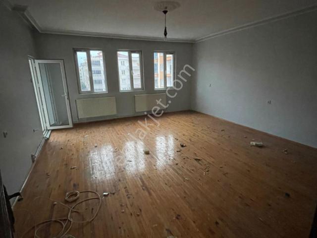 Sahibinden Türkişin Merkezinde Kiralık 3+1