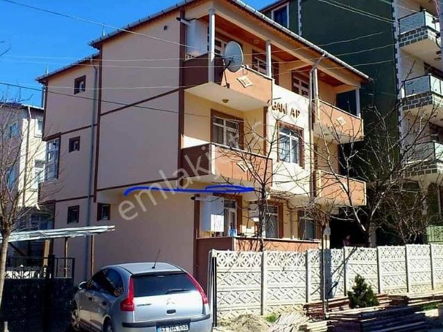 Sahibinden Tekirdağ Çerkezköy’de Müstakil Bölge İçinde 3 Katlı 2+1 Daireli Bahçeli Ev – Garajlı, Yatırımlık!