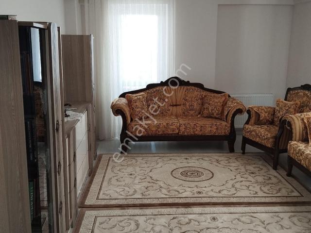 Sahibinden Tercih Edilen Konumda Ara Kat Köşe Başı