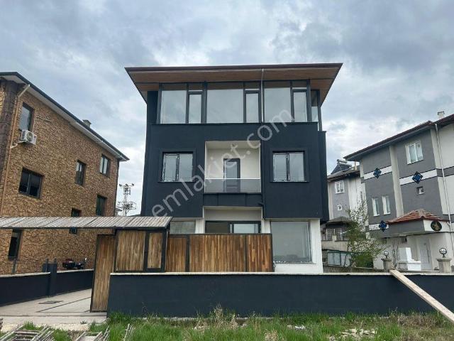 Sahibinden Triplexs İskânli Doğalgazlı Villa