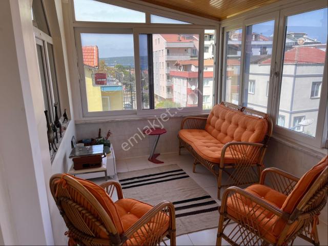 Sahibinden Deniz Manzaralı Üniversite Girişine Ve Sahileyakın 2+1 Eşyalı