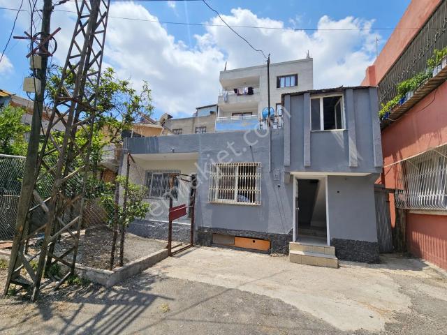 Sahibinden Yüreğir Levent'te İçi Yenilenmiş, Arsa Tapulu 2+1 Ev