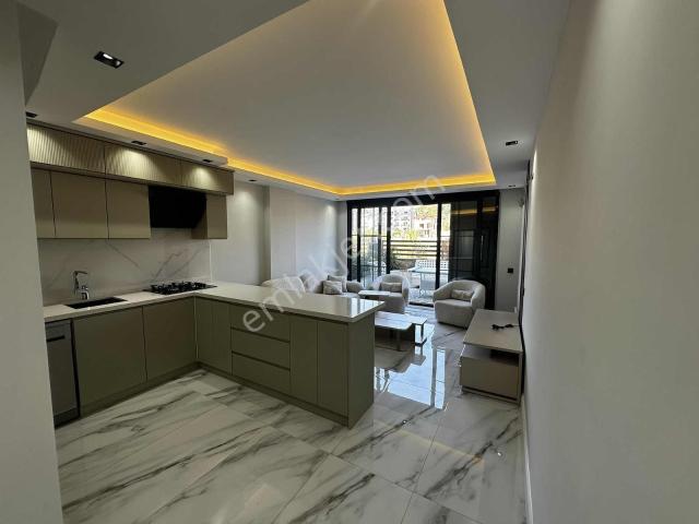 Sahibinden Yarı Müstakil 4,5 +1 Tripleks Villa