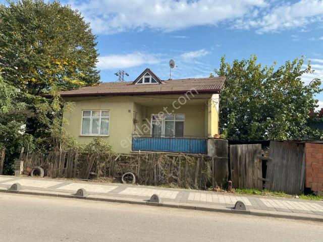Sahibinden Yeşilova Merkezde / Sahibinden
