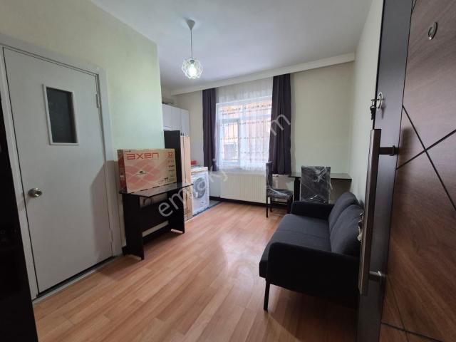 Sahibinden Yeditepe Üniv. Karşı Sokağında Faturalar Dahil 1+1 Full Eşyalı Daire