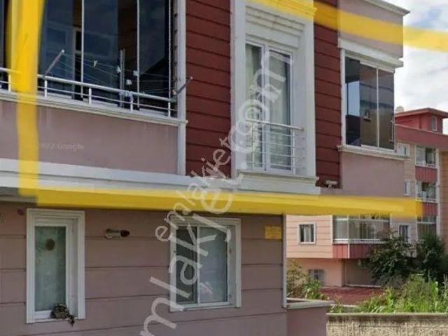 Sahibinden 13 Yaşında İçi Sıfır Yapılı Heryere Yakın 1.kat