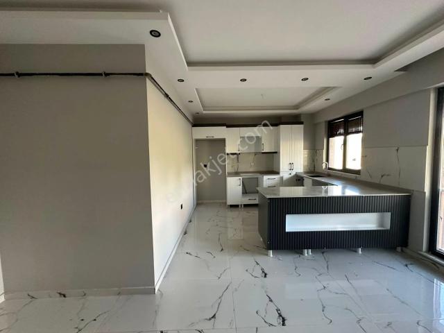 Sahibinden 3+1 Lüks Daire kapalı Otopark Emlakçılar Aramasın