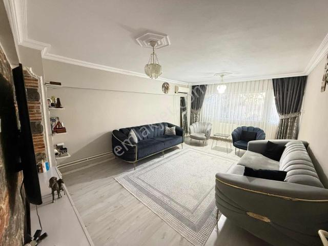 Sahil Yakını 3+1 150m2 Geniş Bahçeli Doğalgazlı Daire
