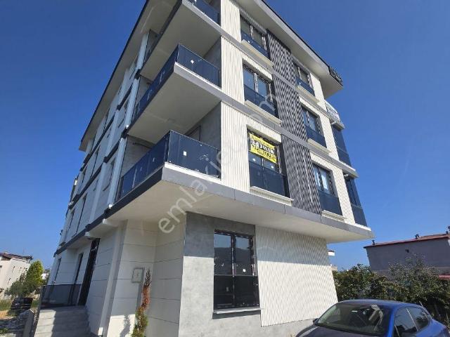 Sahil Yolunda Satılık Lux 1+1 Daireler