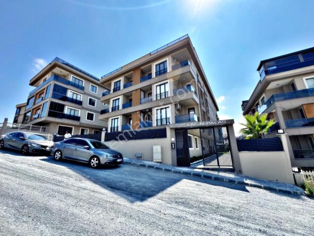 Sahil Mahalesinde Satılık 2+1 Butik Sitede Yüksek Kredili Arakat