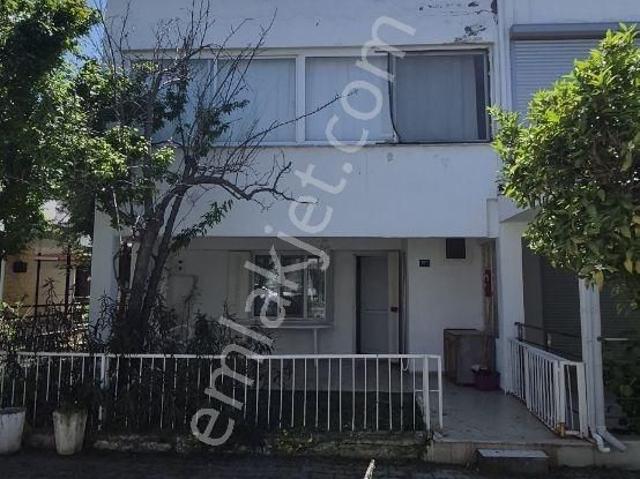 Sahil Sitelerinde Denize 200 M Kiralık Eşyalı Villa