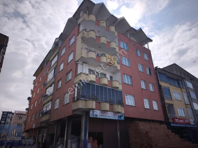 Sahilde 3+1 Deniz Manzaralı Satılık Daire 147m²