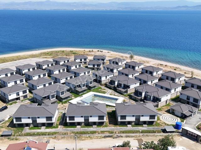 Sahildeki Huzur Lüks Villa Mükemmel Deniz Manzaralı 3 Sıra